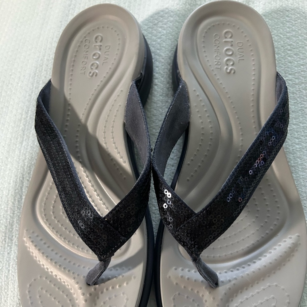 CROCS Flips, Navy Blue Sequined Thong, Size 10, NWOT
